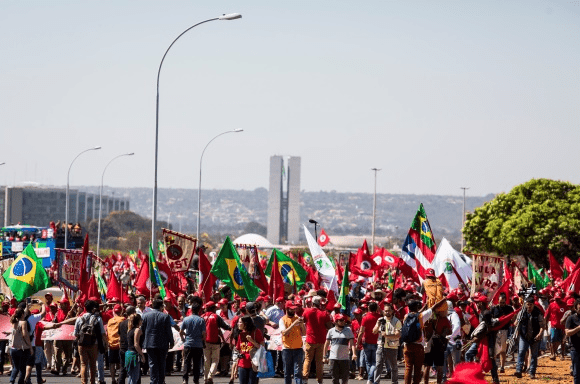 manifestação pela libertação de Lula
